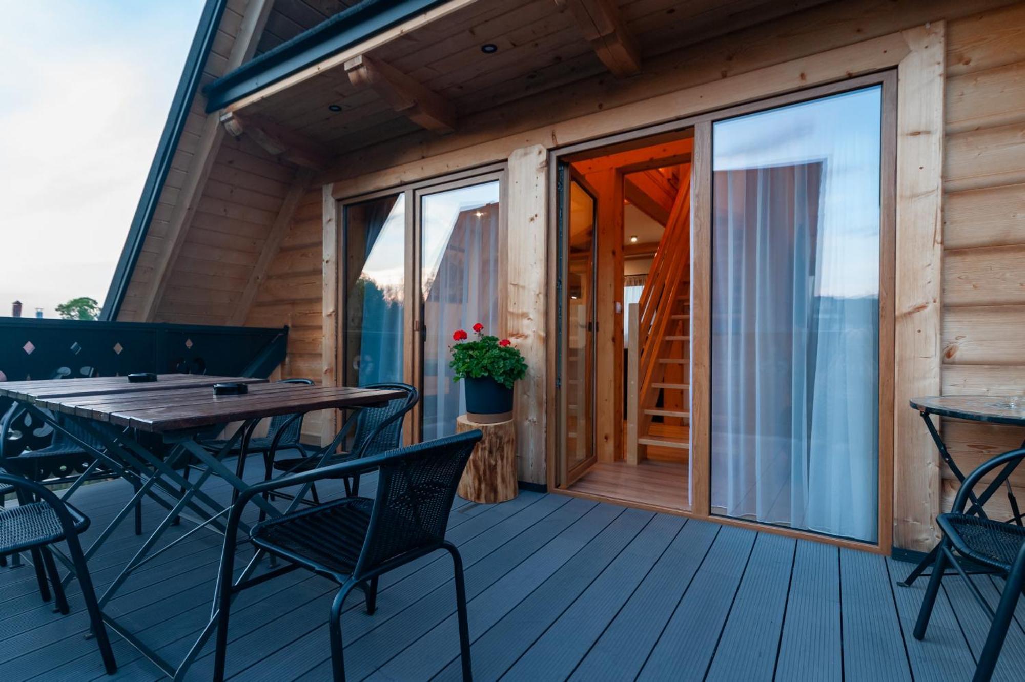 Mace Chalet
